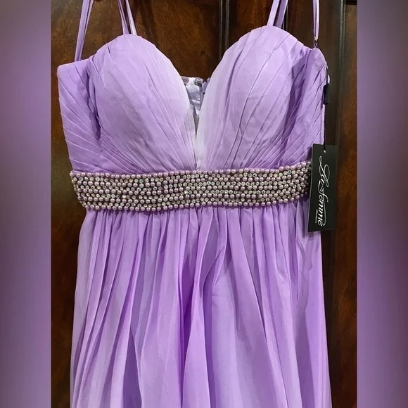 LA FEMME Wisteria Purple Pleated Ombre Chiffon Gown